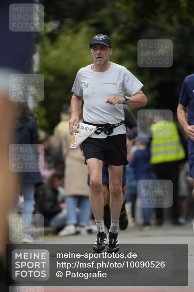 30.08.2026 - Blankeneser Heldenlauf Patografie http://msf.ph/oto/10090526 30.08.2026 12:01:41 Ziel 2065, 2210, 2330, 2646, 2698 meine-sportfotos.de