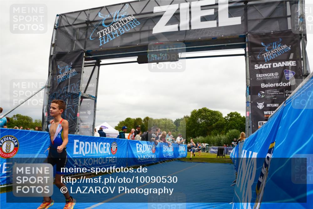 30.08.2026 - Elbe Triathlon Hamburg LAZAROV Photography http://msf.ph/oto/10090530 30.08.2026 12:54:22 Ziel 1758, 1836, 1857, 1864 meine-sportfotos.de