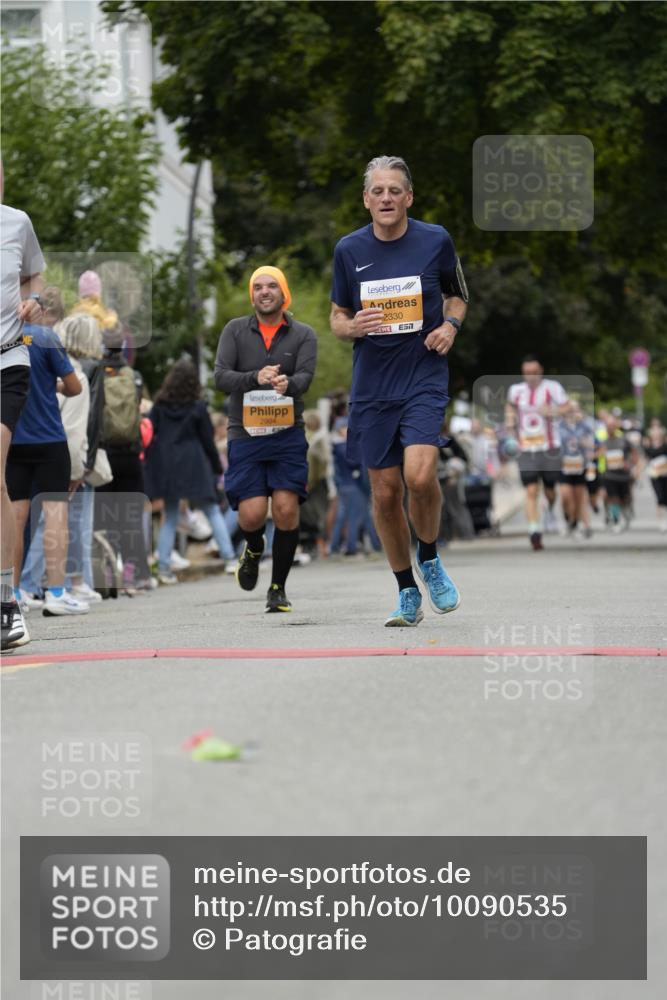 30.08.2026 - Blankeneser Heldenlauf Patografie http://msf.ph/oto/10090535 30.08.2026 12:01:45 Ziel 2065, 2210, 2330, 2646, 2698, 2904 meine-sportfotos.de