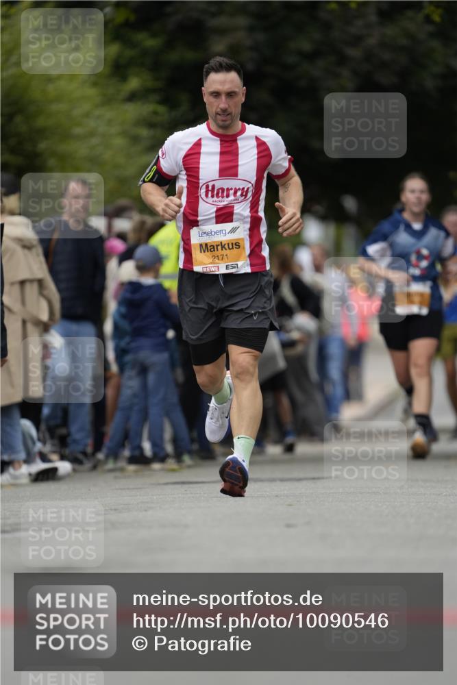 30.08.2026 - Blankeneser Heldenlauf Patografie http://msf.ph/oto/10090546 30.08.2026 12:01:49 Ziel 2210, 2330, 2698, 2904 meine-sportfotos.de
