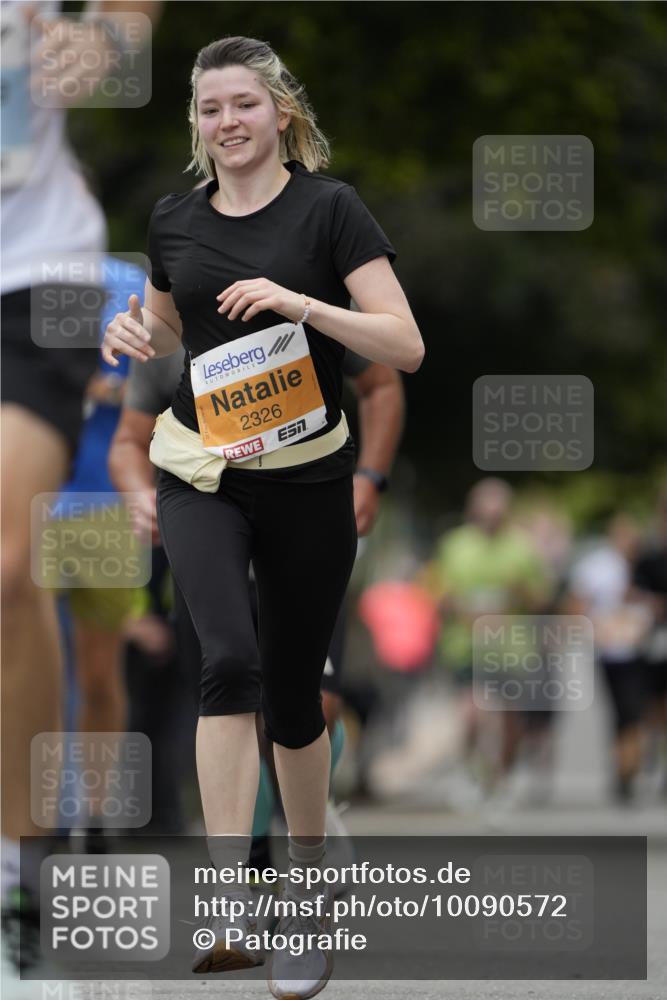 30.08.2026 - Blankeneser Heldenlauf Patografie http://msf.ph/oto/10090572 30.08.2026 12:02:04 Ziel 2067, 2326, 2417, 2490, 2626, 4428 meine-sportfotos.de