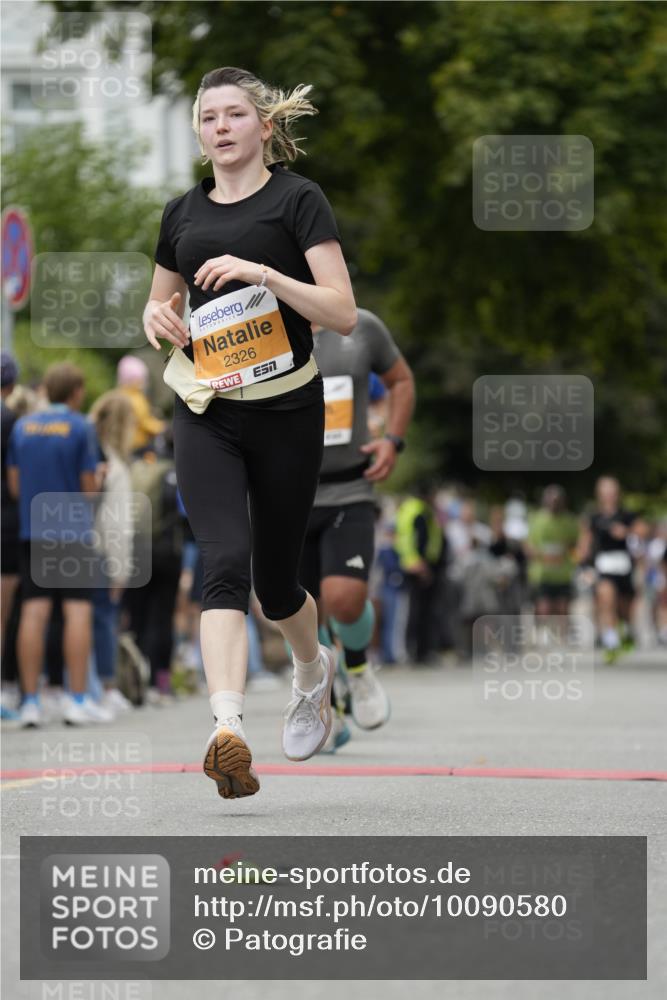 30.08.2026 - Blankeneser Heldenlauf Patografie http://msf.ph/oto/10090580 30.08.2026 12:02:07 Ziel 2067, 2326, 2417, 2490, 2626, 2775, 4428 meine-sportfotos.de