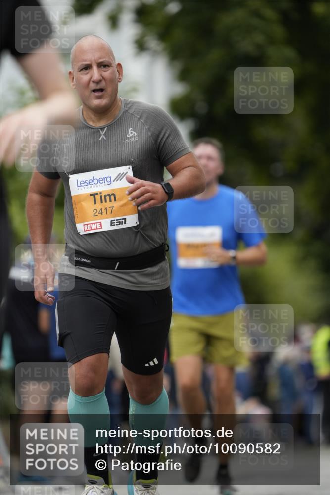 30.08.2026 - Blankeneser Heldenlauf Patografie http://msf.ph/oto/10090582 30.08.2026 12:02:09 Ziel 2067, 2326, 2417, 2490, 2775, 4428 meine-sportfotos.de