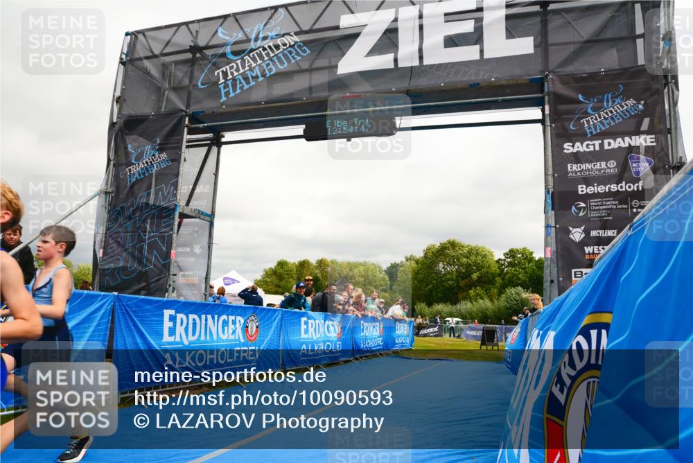 30.08.2026 - Elbe Triathlon Hamburg LAZAROV Photography http://msf.ph/oto/10090593 30.08.2026 12:54:48 Ziel 1839, 1880 meine-sportfotos.de