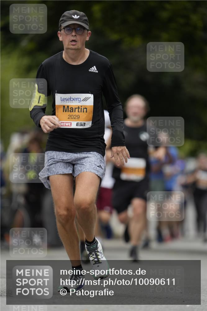 30.08.2026 - Blankeneser Heldenlauf Patografie http://msf.ph/oto/10090611 30.08.2026 12:02:22 Ziel 2029, 2030, 2480, 4086 meine-sportfotos.de