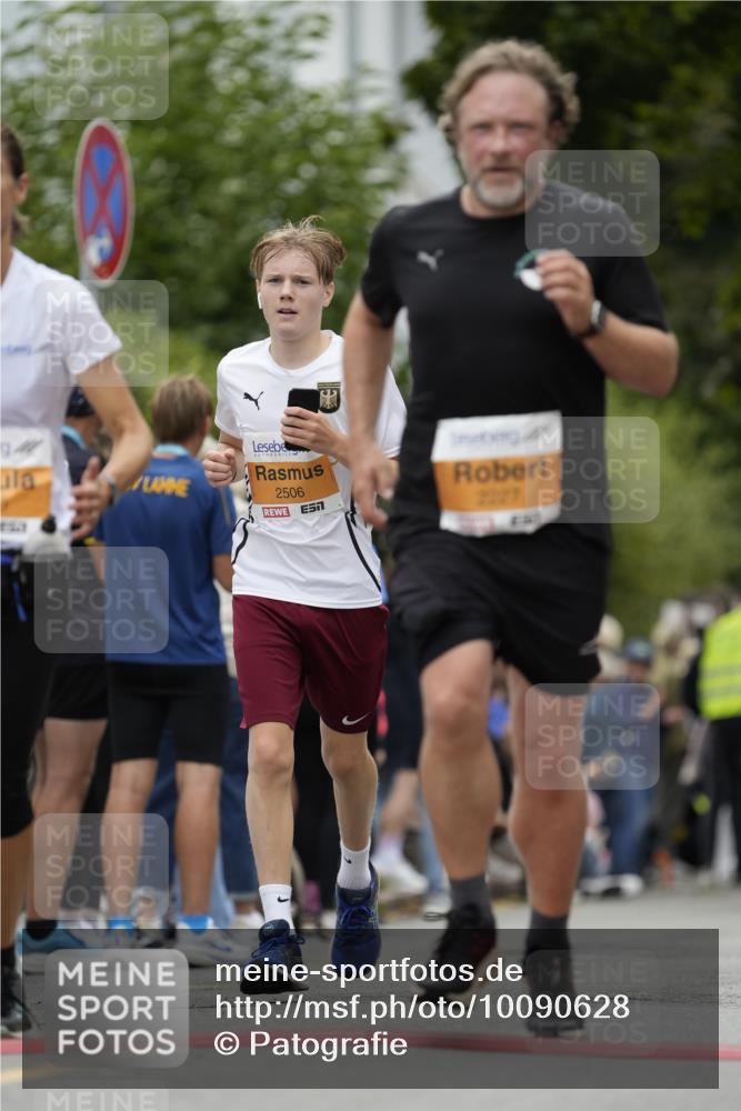 30.08.2026 - Blankeneser Heldenlauf Patografie http://msf.ph/oto/10090628 30.08.2026 12:02:31 Ziel 2029, 2030, 2135, 2227, 2480, 2506, 2858 meine-sportfotos.de