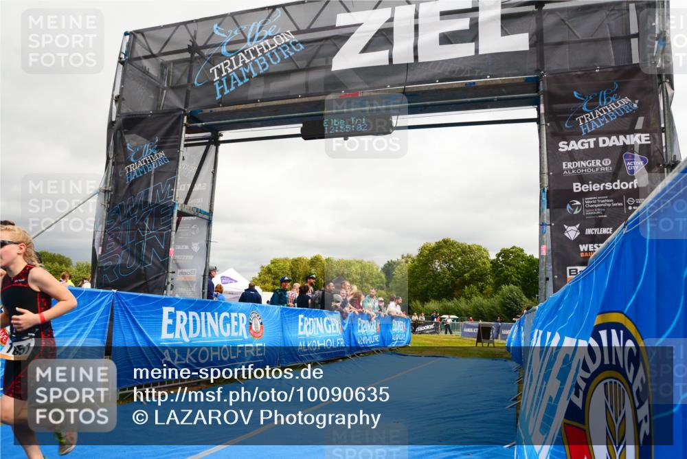 30.08.2026 - Elbe Triathlon Hamburg LAZAROV Photography http://msf.ph/oto/10090635 30.08.2026 12:55:03 Ziel 1851 meine-sportfotos.de