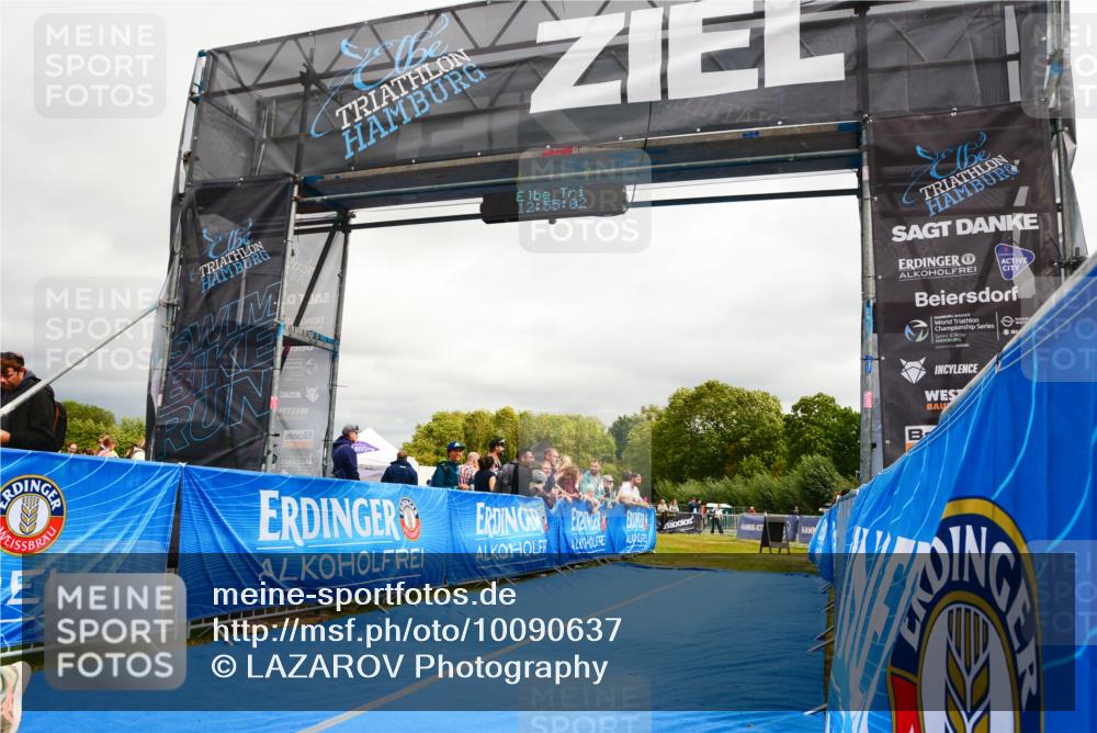 30.08.2026 - Elbe Triathlon Hamburg LAZAROV Photography http://msf.ph/oto/10090637 30.08.2026 12:55:03 Ziel 1851 meine-sportfotos.de