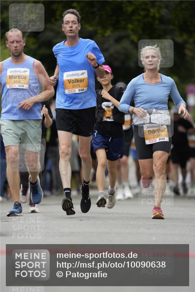 30.08.2026 - Blankeneser Heldenlauf Patografie http://msf.ph/oto/10090638 30.08.2026 12:02:34 Ziel 2135, 2191, 2227, 2506, 2573, 2858 meine-sportfotos.de