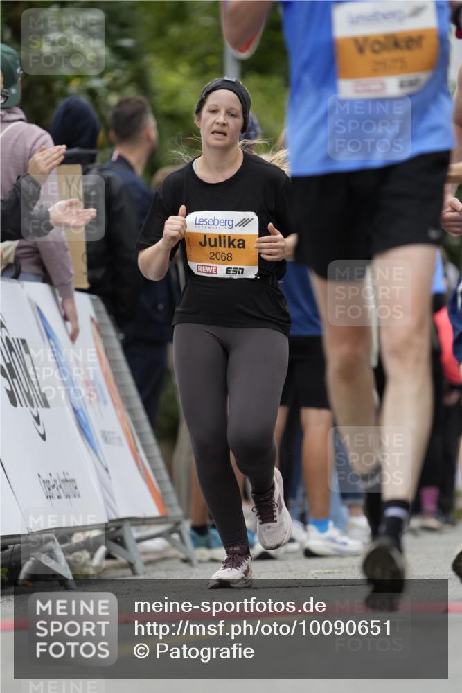 30.08.2026 - Blankeneser Heldenlauf Patografie http://msf.ph/oto/10090651 30.08.2026 12:02:39 Ziel 2068, 2113, 2191, 2408, 2506, 2573 meine-sportfotos.de