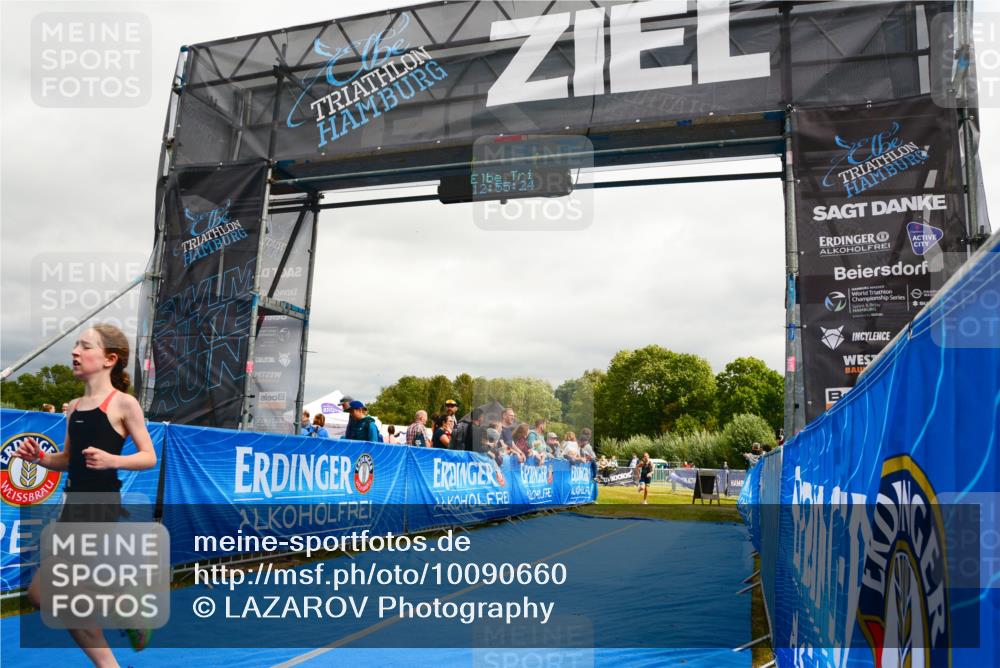 30.08.2026 - Elbe Triathlon Hamburg LAZAROV Photography http://msf.ph/oto/10090660 30.08.2026 12:55:25 Ziel 1863, 1868 meine-sportfotos.de