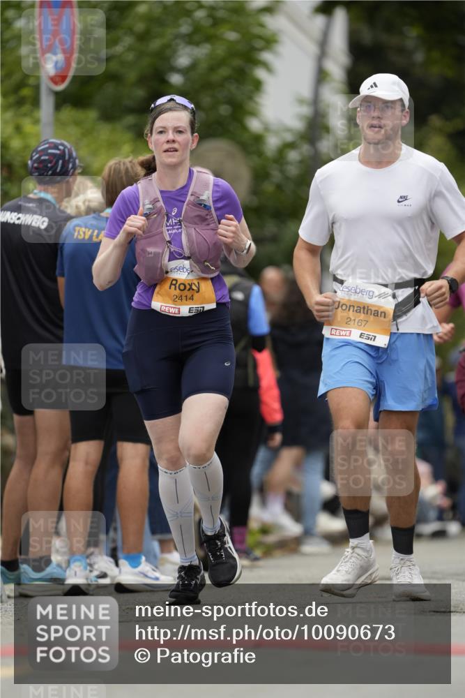 30.08.2026 - Blankeneser Heldenlauf Patografie http://msf.ph/oto/10090673 30.08.2026 12:02:48 Ziel 2033, 2068, 2167, 2337, 2408, 2409, 2414, 2733, 2878, 2945 meine-sportfotos.de