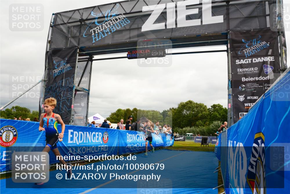30.08.2026 - Elbe Triathlon Hamburg LAZAROV Photography http://msf.ph/oto/10090679 30.08.2026 12:55:39 Ziel 1840, 1844 meine-sportfotos.de