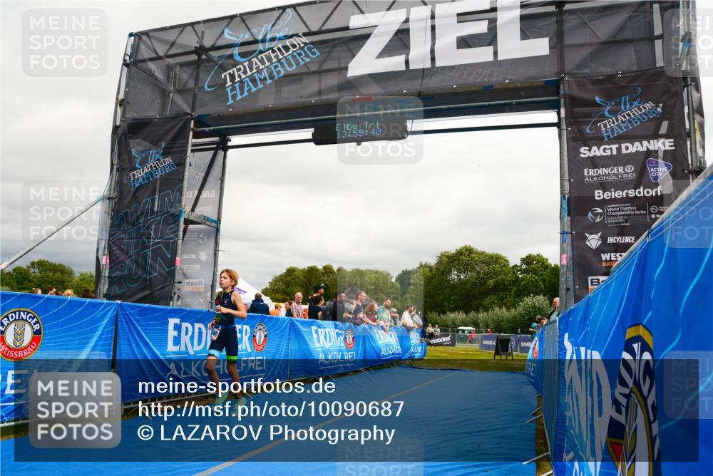 30.08.2026 - Elbe Triathlon Hamburg LAZAROV Photography http://msf.ph/oto/10090687 30.08.2026 12:55:40 Ziel 1840, 1844 meine-sportfotos.de