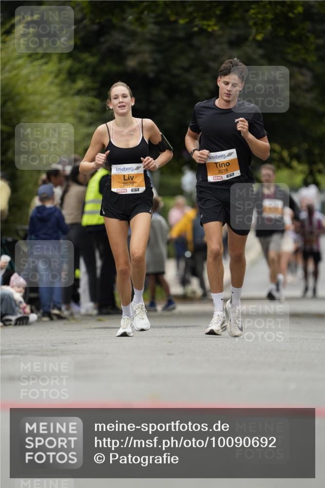 30.08.2026 - Blankeneser Heldenlauf Patografie http://msf.ph/oto/10090692 30.08.2026 12:03:00 Ziel 2033, 2735, 4334 meine-sportfotos.de