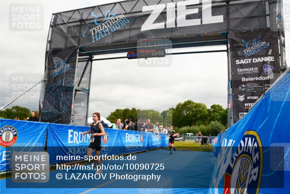 30.08.2026 - Elbe Triathlon Hamburg LAZAROV Photography http://msf.ph/oto/10090725 30.08.2026 12:56:16 Ziel 1834 meine-sportfotos.de
