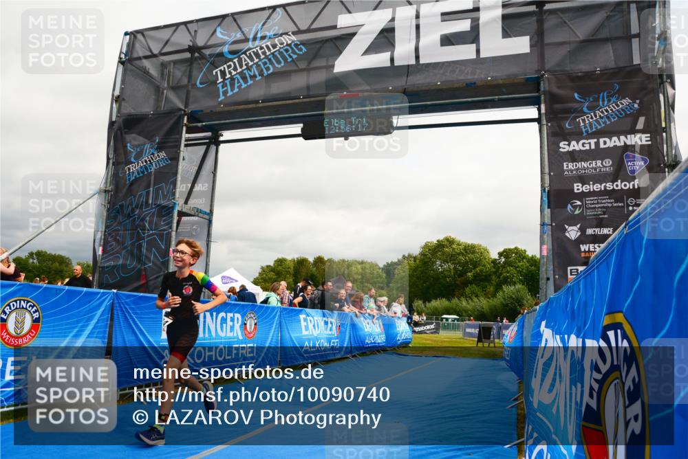 30.08.2026 - Elbe Triathlon Hamburg LAZAROV Photography http://msf.ph/oto/10090740 30.08.2026 12:56:18 Ziel 1834 meine-sportfotos.de