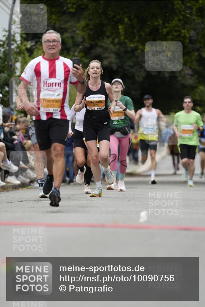 30.08.2026 - Blankeneser Heldenlauf Patografie http://msf.ph/oto/10090756 30.08.2026 12:03:30 Ziel 2172, 2457, 2552, 2767, 2768, 2872 meine-sportfotos.de