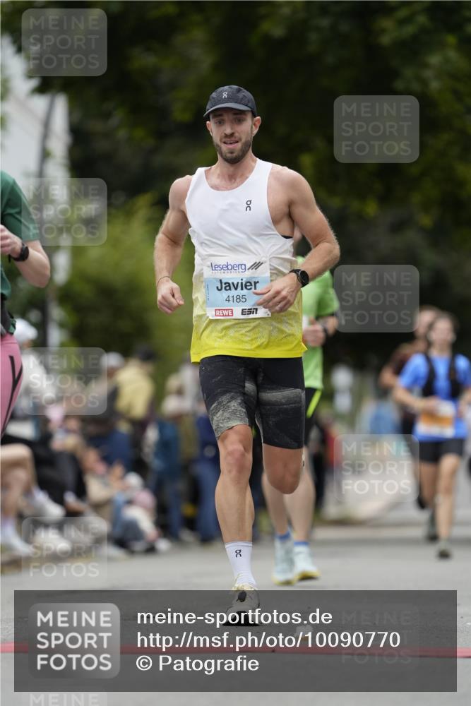 30.08.2026 - Blankeneser Heldenlauf Patografie http://msf.ph/oto/10090770 30.08.2026 12:03:37 Ziel 2172, 2281, 2444, 2460, 2767, 2768, 4185 meine-sportfotos.de