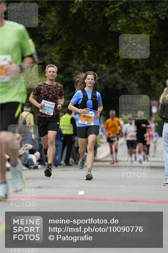 30.08.2026 - Blankeneser Heldenlauf Patografie http://msf.ph/oto/10090776 30.08.2026 12:03:42 Ziel 2281, 2444, 2460, 2682, 4174, 4185 meine-sportfotos.de