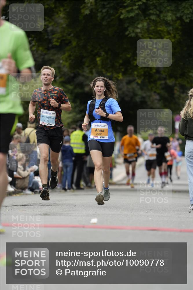 30.08.2026 - Blankeneser Heldenlauf Patografie http://msf.ph/oto/10090778 30.08.2026 12:03:42 Ziel 2281, 2444, 2460, 2682, 4174, 4185 meine-sportfotos.de