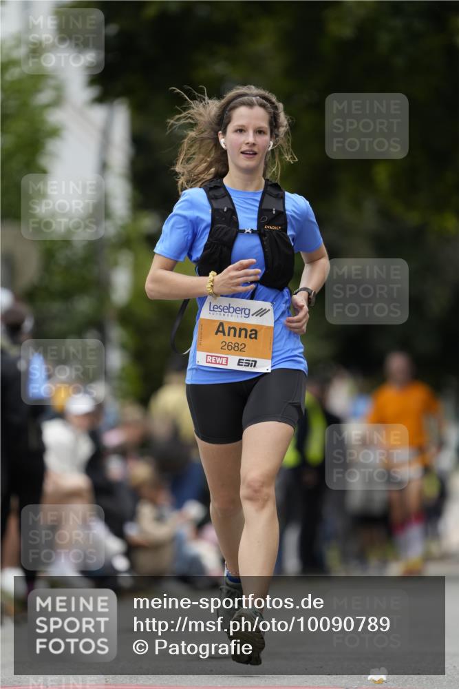 30.08.2026 - Blankeneser Heldenlauf Patografie http://msf.ph/oto/10090789 30.08.2026 12:03:46 Ziel 2460, 2682, 4174, 4185 meine-sportfotos.de