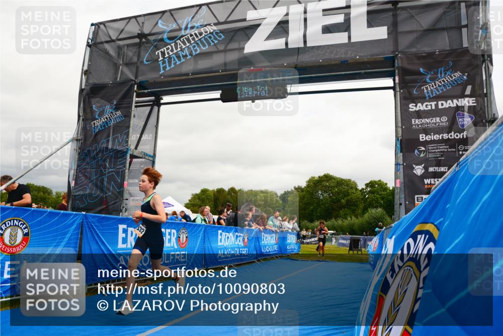 30.08.2026 - Elbe Triathlon Hamburg LAZAROV Photography http://msf.ph/oto/10090803 30.08.2026 12:57:03 Ziel 1608, 1832, 1858 meine-sportfotos.de