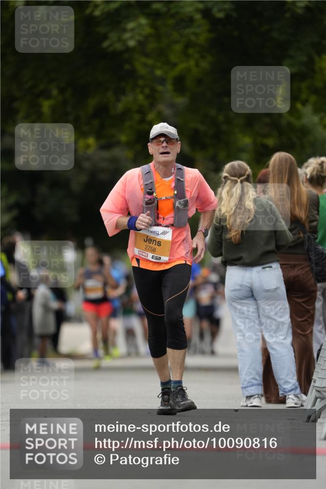 30.08.2026 - Blankeneser Heldenlauf Patografie http://msf.ph/oto/10090816 30.08.2026 12:04:06 Ziel 2352, 2467, 2501, 2581, 2758 meine-sportfotos.de