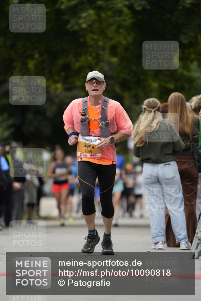 30.08.2026 - Blankeneser Heldenlauf Patografie http://msf.ph/oto/10090818 30.08.2026 12:04:07 Ziel 2467, 2501, 2581, 2758 meine-sportfotos.de