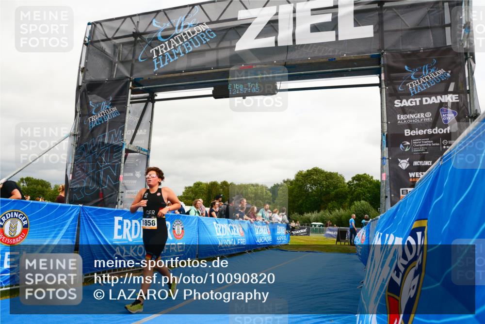 30.08.2026 - Elbe Triathlon Hamburg LAZAROV Photography http://msf.ph/oto/10090820 30.08.2026 12:57:06 Ziel 1832, 1858 meine-sportfotos.de