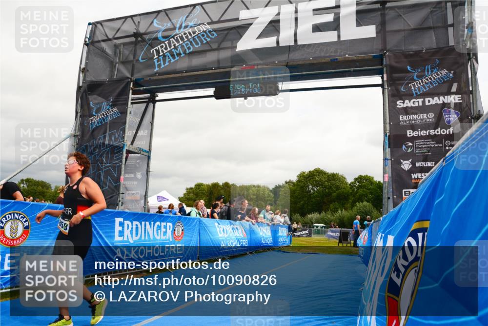 30.08.2026 - Elbe Triathlon Hamburg LAZAROV Photography http://msf.ph/oto/10090826 30.08.2026 12:57:07 Ziel 1858 meine-sportfotos.de