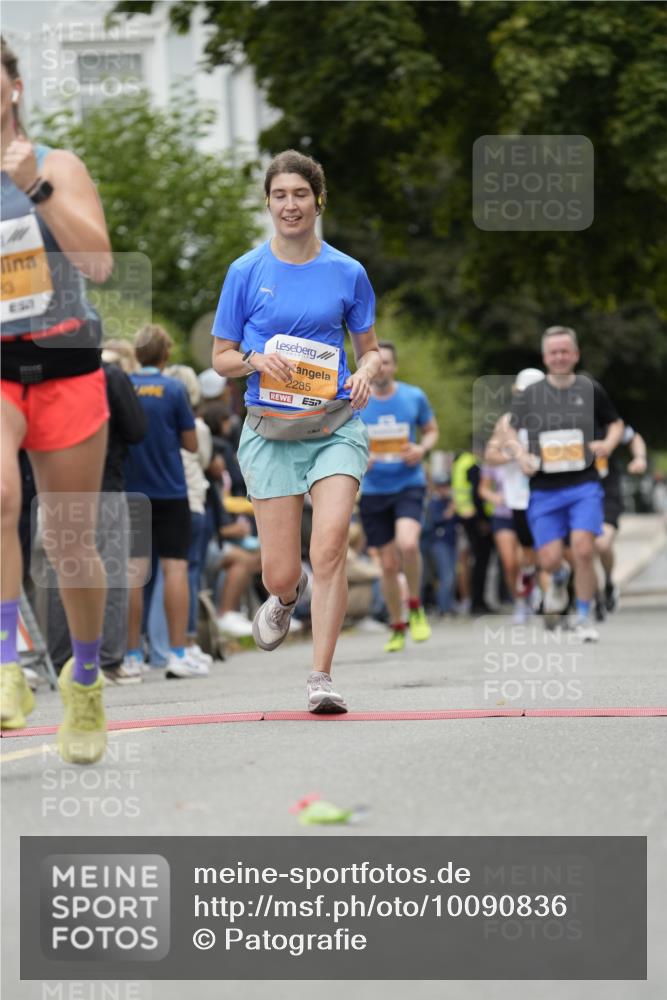 30.08.2026 - Blankeneser Heldenlauf Patografie http://msf.ph/oto/10090836 30.08.2026 12:04:21 Ziel 2285, 2683, 2766, 2811, 4125 meine-sportfotos.de