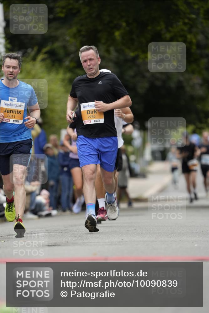 30.08.2026 - Blankeneser Heldenlauf Patografie http://msf.ph/oto/10090839 30.08.2026 12:04:22 Ziel 2285, 2683, 2766, 2811, 4125 meine-sportfotos.de