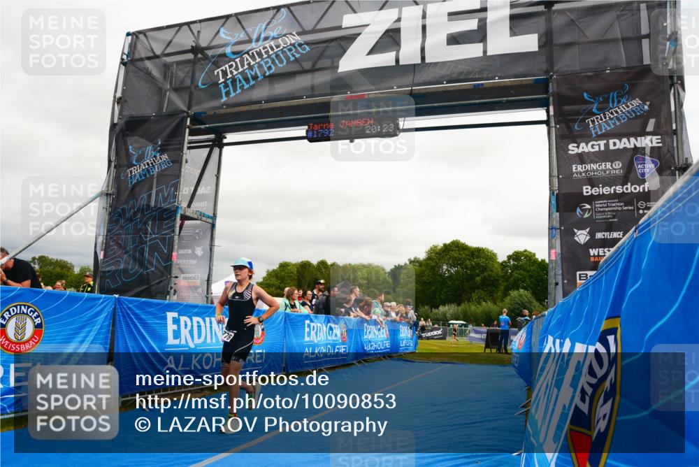 30.08.2026 - Elbe Triathlon Hamburg LAZAROV Photography http://msf.ph/oto/10090853 30.08.2026 12:57:59 Ziel 1776 meine-sportfotos.de