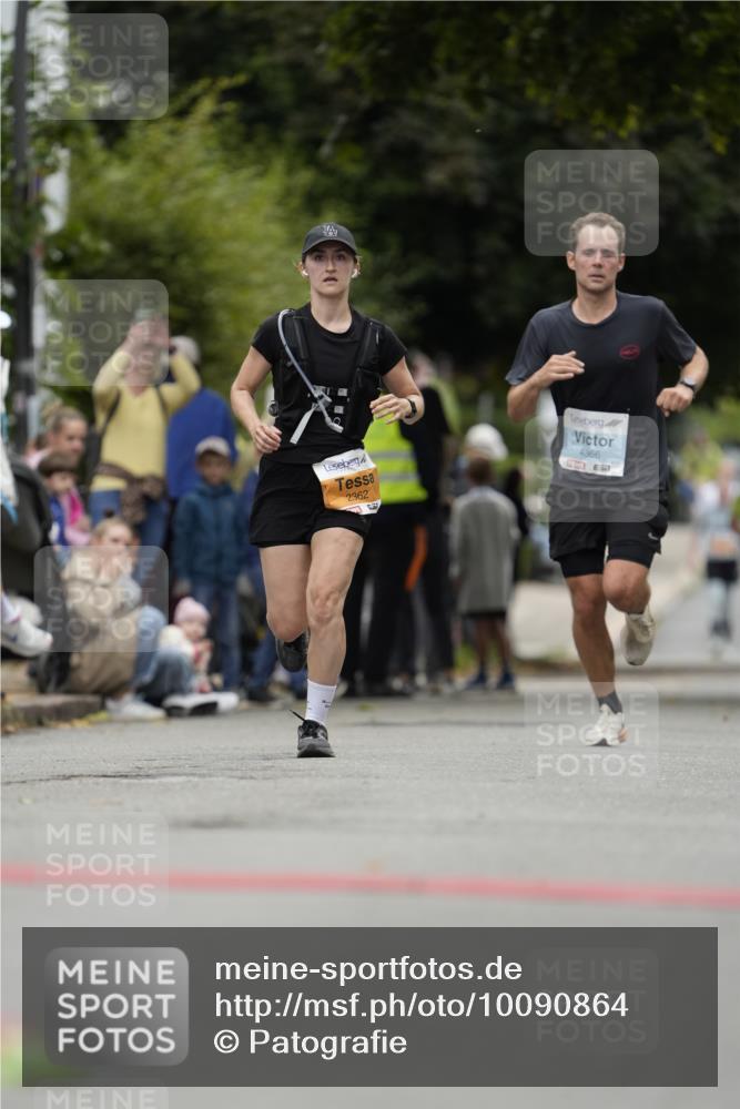 30.08.2026 - Blankeneser Heldenlauf Patografie http://msf.ph/oto/10090864 30.08.2026 12:04:33 Ziel 2196, 2333, 2766, 2795, 2811, 2829, 4125 meine-sportfotos.de
