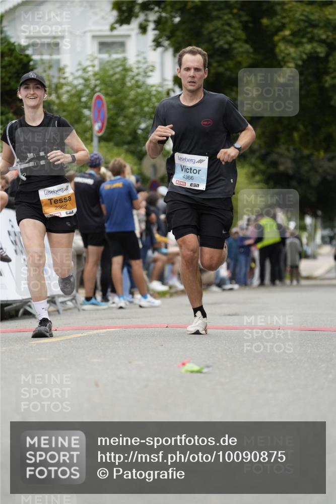 30.08.2026 - Blankeneser Heldenlauf Patografie http://msf.ph/oto/10090875 30.08.2026 12:04:39 Ziel 2333, 2362, 4366 meine-sportfotos.de