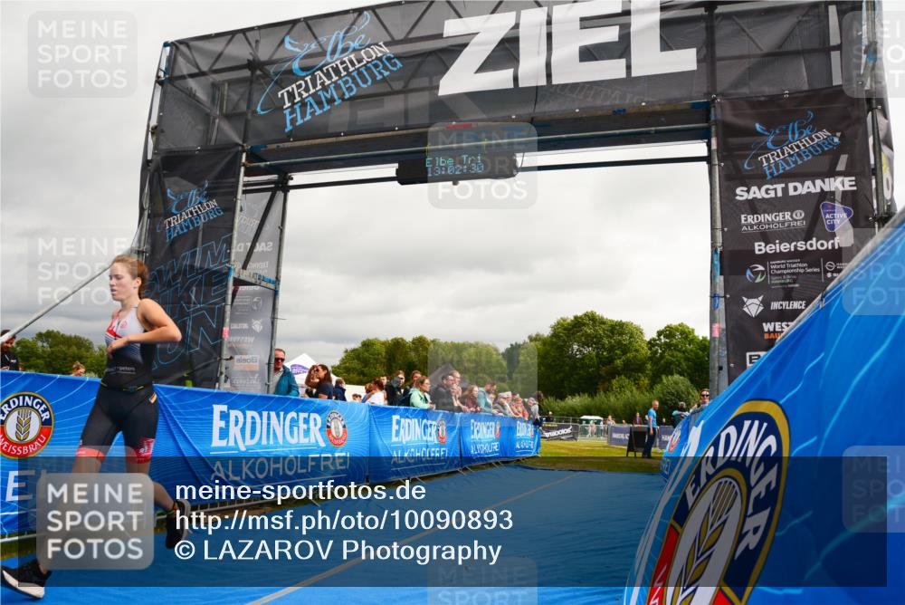 30.08.2026 - Elbe Triathlon Hamburg LAZAROV Photography http://msf.ph/oto/10090893 30.08.2026 13:02:31 Ziel 1820, 1889 meine-sportfotos.de