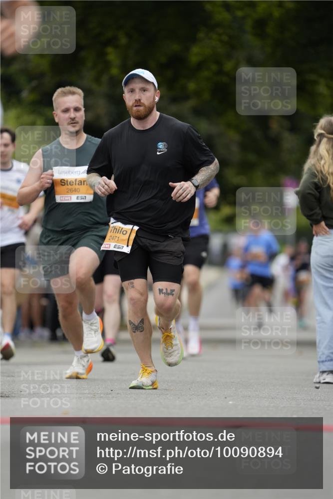 30.08.2026 - Blankeneser Heldenlauf Patografie http://msf.ph/oto/10090894 30.08.2026 12:05:00 Ziel 2039, 2471, 2640, 4382 meine-sportfotos.de