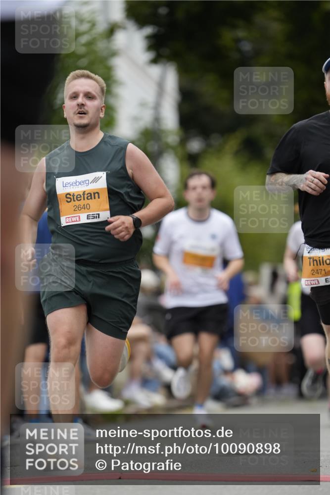 30.08.2026 - Blankeneser Heldenlauf Patografie http://msf.ph/oto/10090898 30.08.2026 12:05:02 Ziel 2039, 2471, 2640, 2665, 2708, 2932, 4382 meine-sportfotos.de