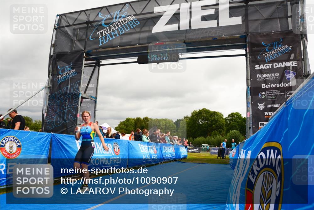 30.08.2026 - Elbe Triathlon Hamburg LAZAROV Photography http://msf.ph/oto/10090907 30.08.2026 13:02:44 Ziel 1811, 1884 meine-sportfotos.de