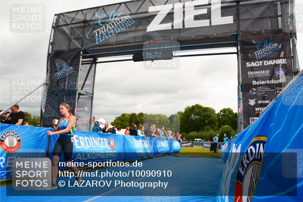 30.08.2026 - Elbe Triathlon Hamburg LAZAROV Photography http://msf.ph/oto/10090910 30.08.2026 13:02:44 Ziel 1811, 1884 meine-sportfotos.de