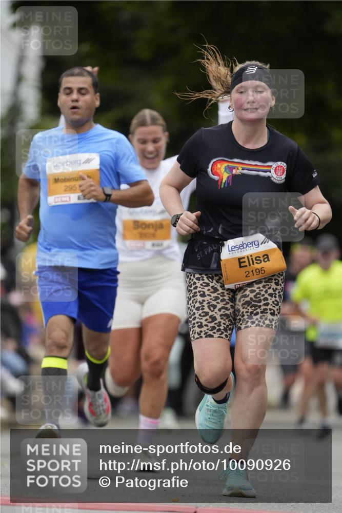 30.08.2026 - Blankeneser Heldenlauf Patografie http://msf.ph/oto/10090926 30.08.2026 12:05:25 Ziel 2090, 2195, 2428, 2951 meine-sportfotos.de