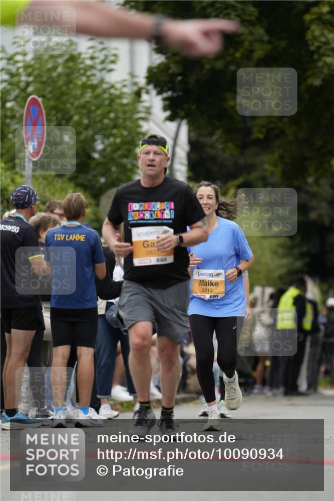 30.08.2026 - Blankeneser Heldenlauf Patografie http://msf.ph/oto/10090934 30.08.2026 12:05:34 Ziel 2195, 2428, 2813, 2831, 2951, 4381 meine-sportfotos.de