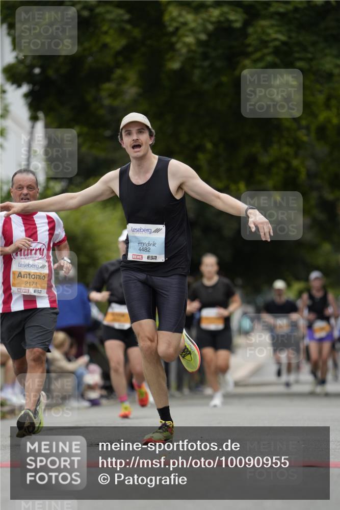 30.08.2026 - Blankeneser Heldenlauf Patografie http://msf.ph/oto/10090955 30.08.2026 12:06:05 Ziel 2174, 4482 meine-sportfotos.de