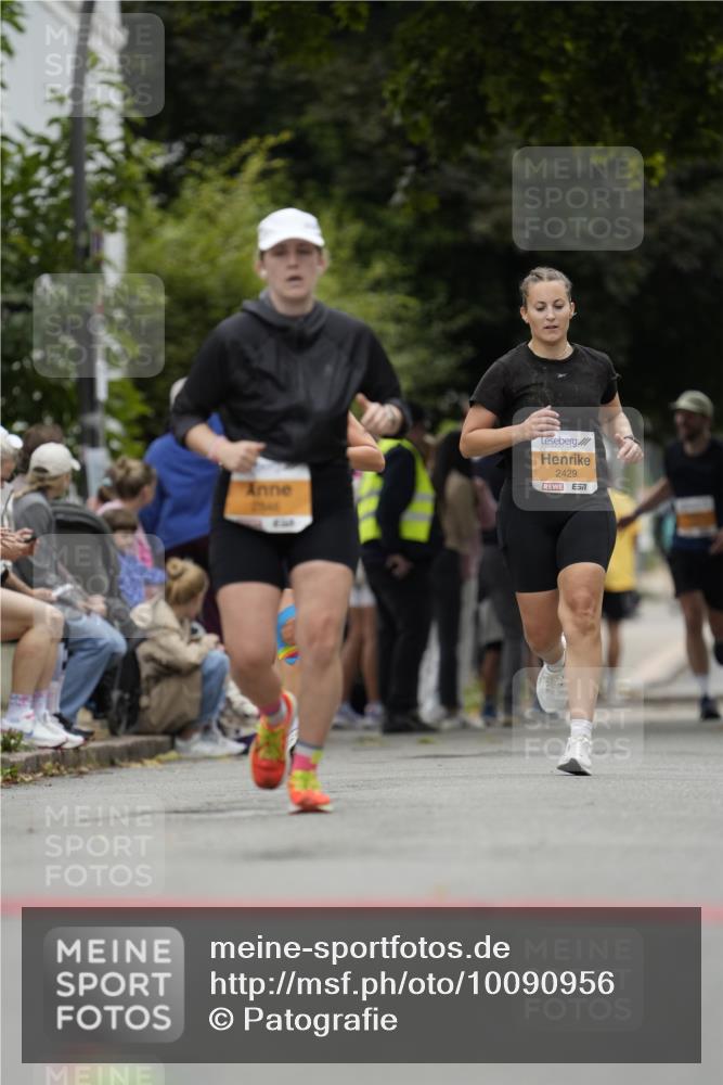 30.08.2026 - Blankeneser Heldenlauf Patografie http://msf.ph/oto/10090956 30.08.2026 12:06:07 Ziel 2174, 2846, 4482 meine-sportfotos.de