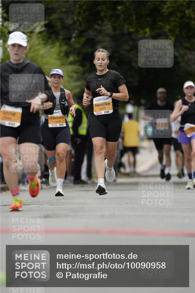 30.08.2026 - Blankeneser Heldenlauf Patografie http://msf.ph/oto/10090958 30.08.2026 12:06:08 Ziel 2174, 2846, 4482 meine-sportfotos.de