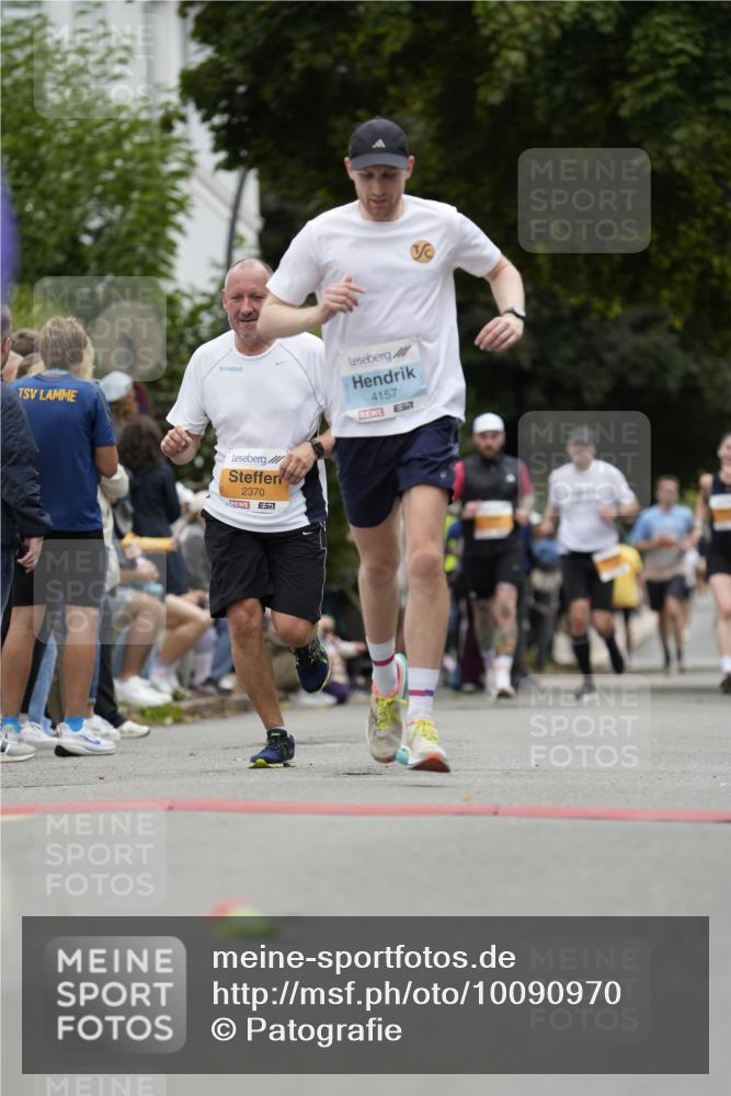 30.08.2026 - Blankeneser Heldenlauf Patografie http://msf.ph/oto/10090970 30.08.2026 12:06:23 Ziel 2370, 2854, 2895, 4157, 4169 meine-sportfotos.de