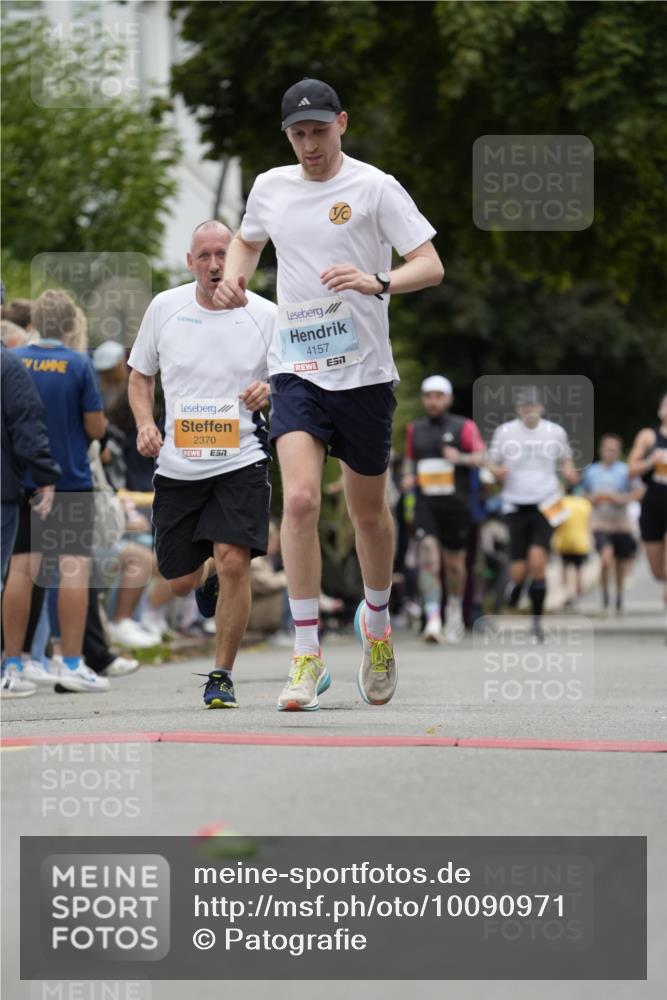 30.08.2026 - Blankeneser Heldenlauf Patografie http://msf.ph/oto/10090971 30.08.2026 12:06:24 Ziel 2370, 2854, 2895, 4157, 4169 meine-sportfotos.de
