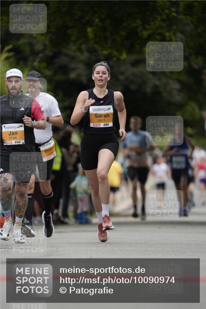 30.08.2026 - Blankeneser Heldenlauf Patografie http://msf.ph/oto/10090974 30.08.2026 12:06:28 Ziel 2370, 2425, 2744, 2854, 4157 meine-sportfotos.de