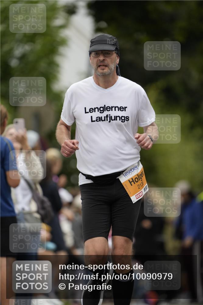 30.08.2026 - Blankeneser Heldenlauf Patografie http://msf.ph/oto/10090979 30.08.2026 12:06:33 Ziel 2136, 2370, 2425, 2744, 4072 meine-sportfotos.de
